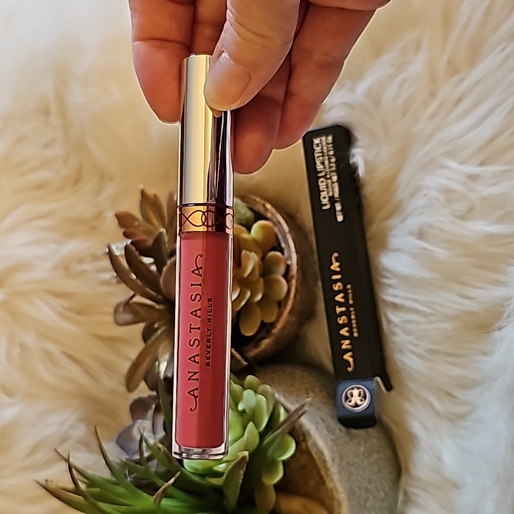 Anastasia Beverly Hills Liquid Lipstick in Kathryn